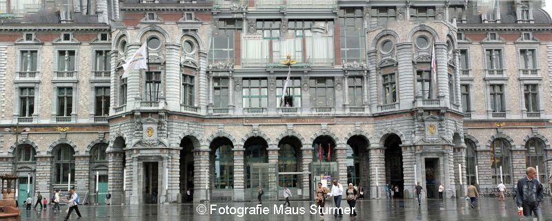 2010-08-02 (671-674) Antwerpen Station.jpg